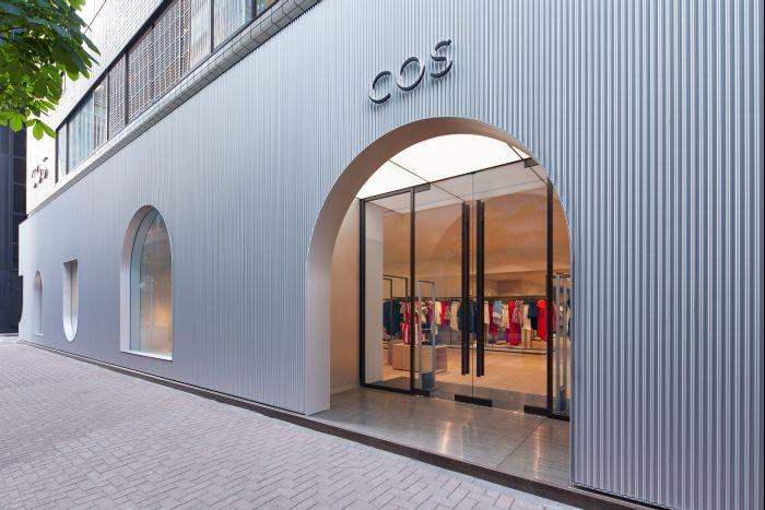 「COS（コス）」、国内３店舗目の銀座店をオープン