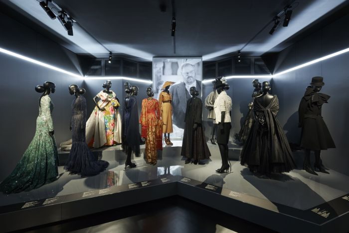 「Dior（ディオール）」、デビュー70周年を記念した展覧会開催