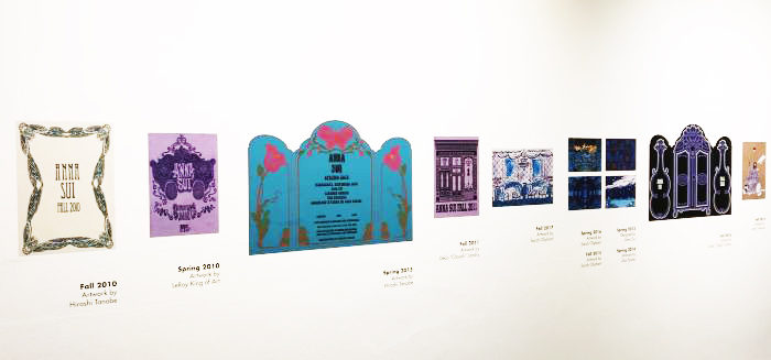 「ANNA SUI（アナ スイ）」の回顧展「The World of Anna Sui」展で感慨にふける