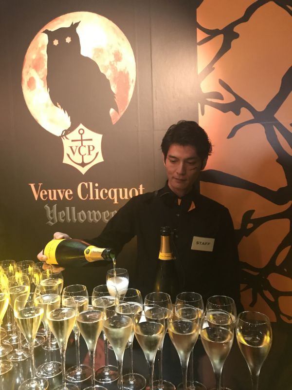 「Veuve Clicquot “Yelloween”（ヴーヴ・クリコ イエローウィン）」のオープニングパーティー