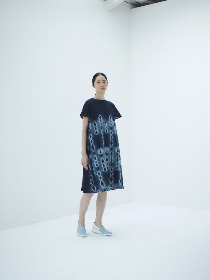 「matohu（まとふ）」、2020年春夏コレクションを発表　徳島県の藍にフォーカス