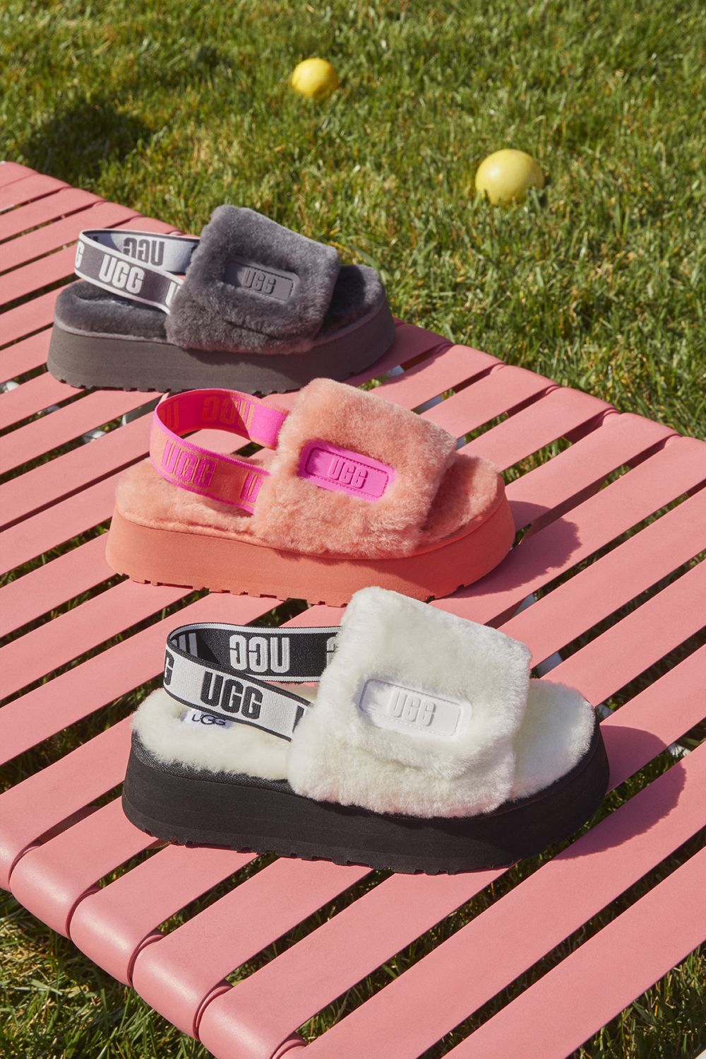 UGG アグ　サンダル　ベビーピンク　新品未使用品