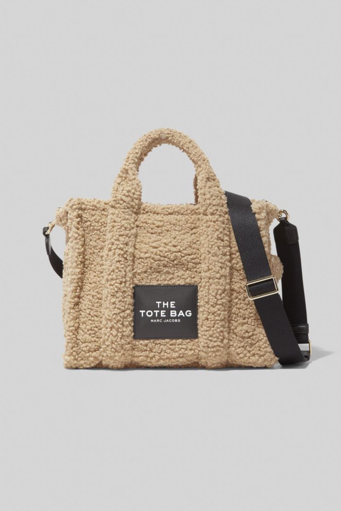 「THE MARC JACOBS（ザ マーク ジェイコブス）」の「THE TEDDY SMALL TRAVELER TOTE BAG」が登場