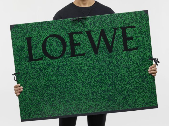 「LOEWE（ロエベ）」、2021年春夏コレクションを発表　ファッションで遊ぶよろこび