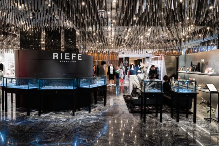 「RIEFE JEWELLERY（リーフェ ジュエリー）」、伊勢丹新宿店本館でLIMITED SHOPをオープン
