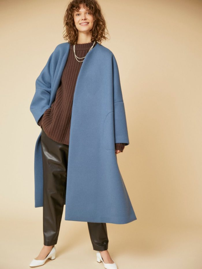 ロングコートの新常識は「軽やか見せ」 「Ron Herman（ロンハーマン）」の着こなし | fashion bible 宮田 理江