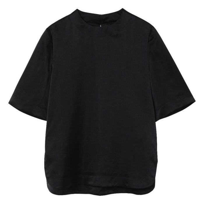 Basic Silk T-Shirt 47,300円(税込)