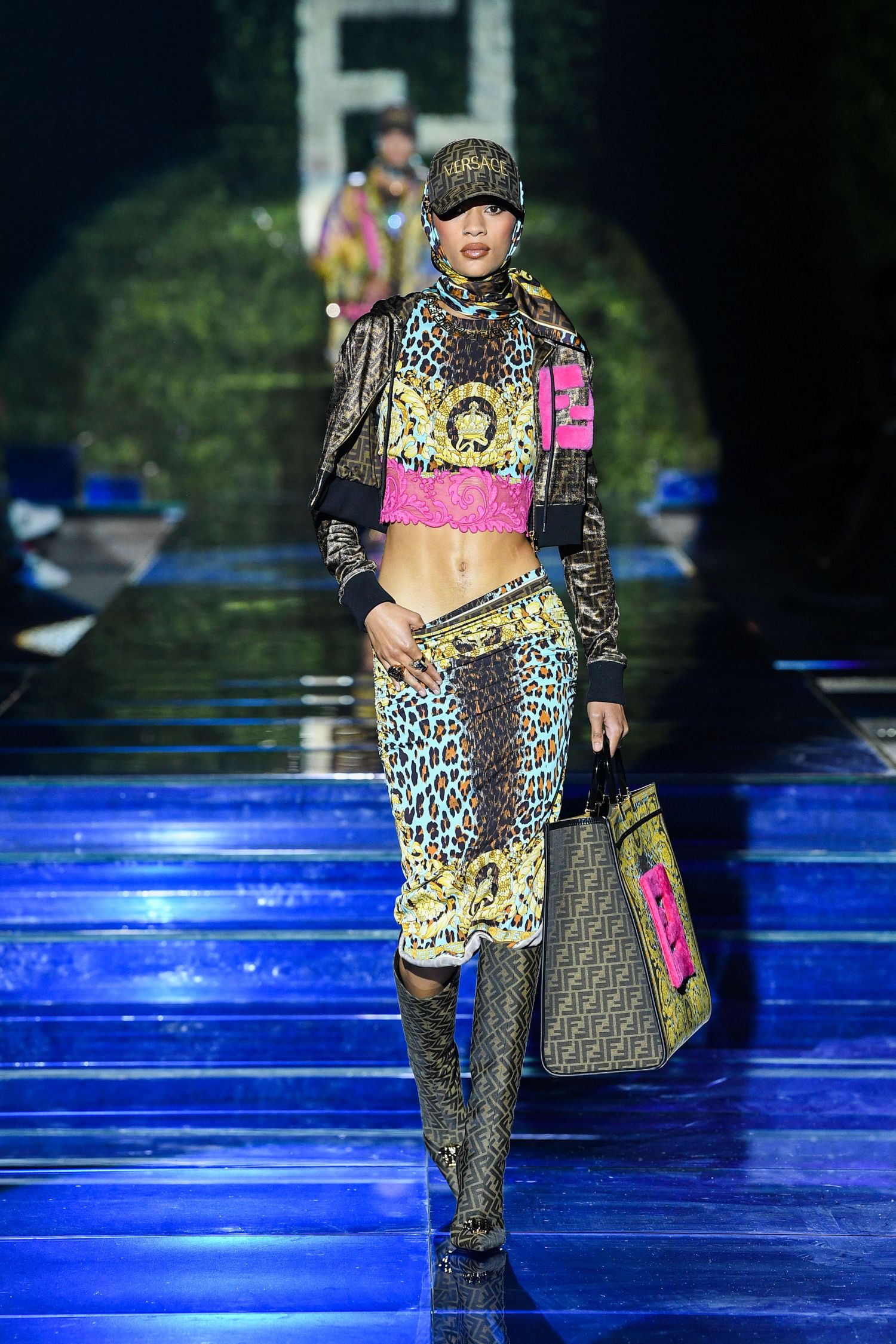 VERSACE（ヴェルサーチェ）」「FENDI（フェンディ）」、「フェンダー ...