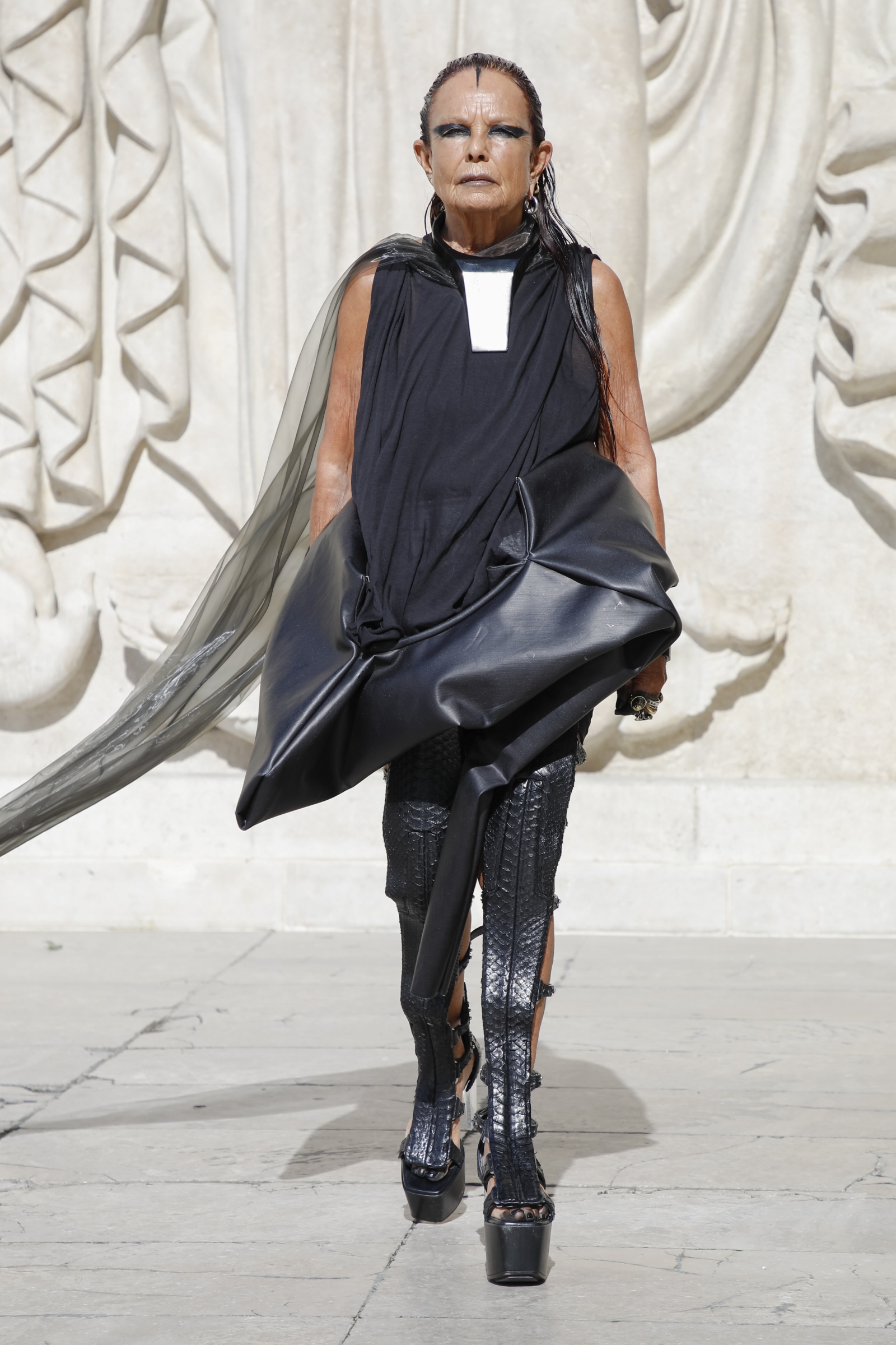 Rick Owens（リック・オウエンス）」、2022年春夏ウィメンズ