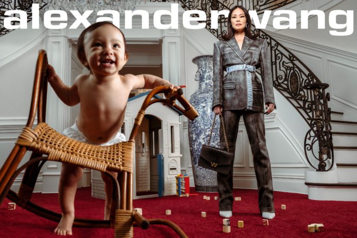 「alexander wang（アレキサンダーワン）」、リゾート2022コレクションのキャンペーンに女優のLucy Liu（ルーシー・リュー）を起用