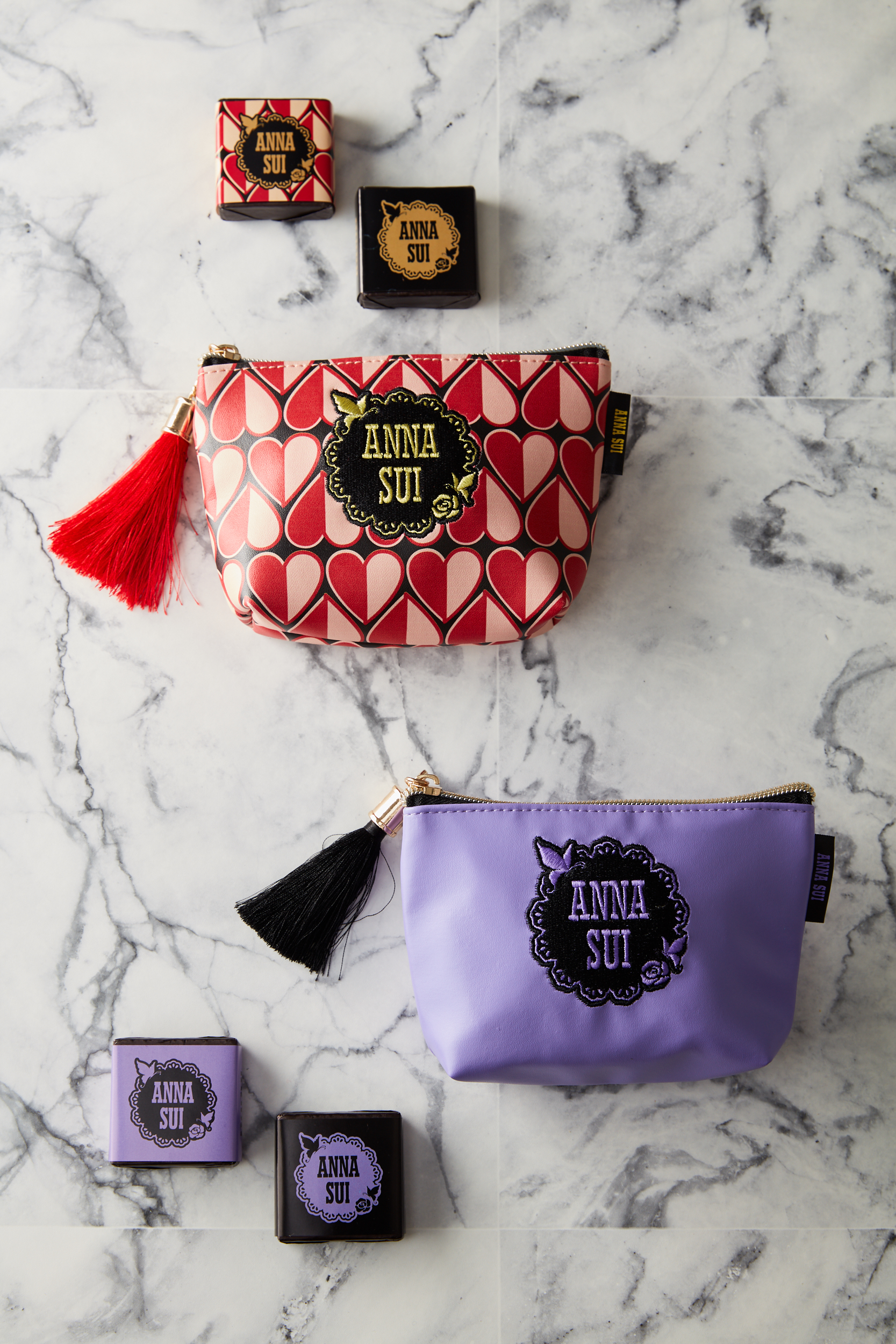 ANNA SUI（アナ スイ）」と「BABBI（バビ）」がコラボ、「BABBI×ANNA