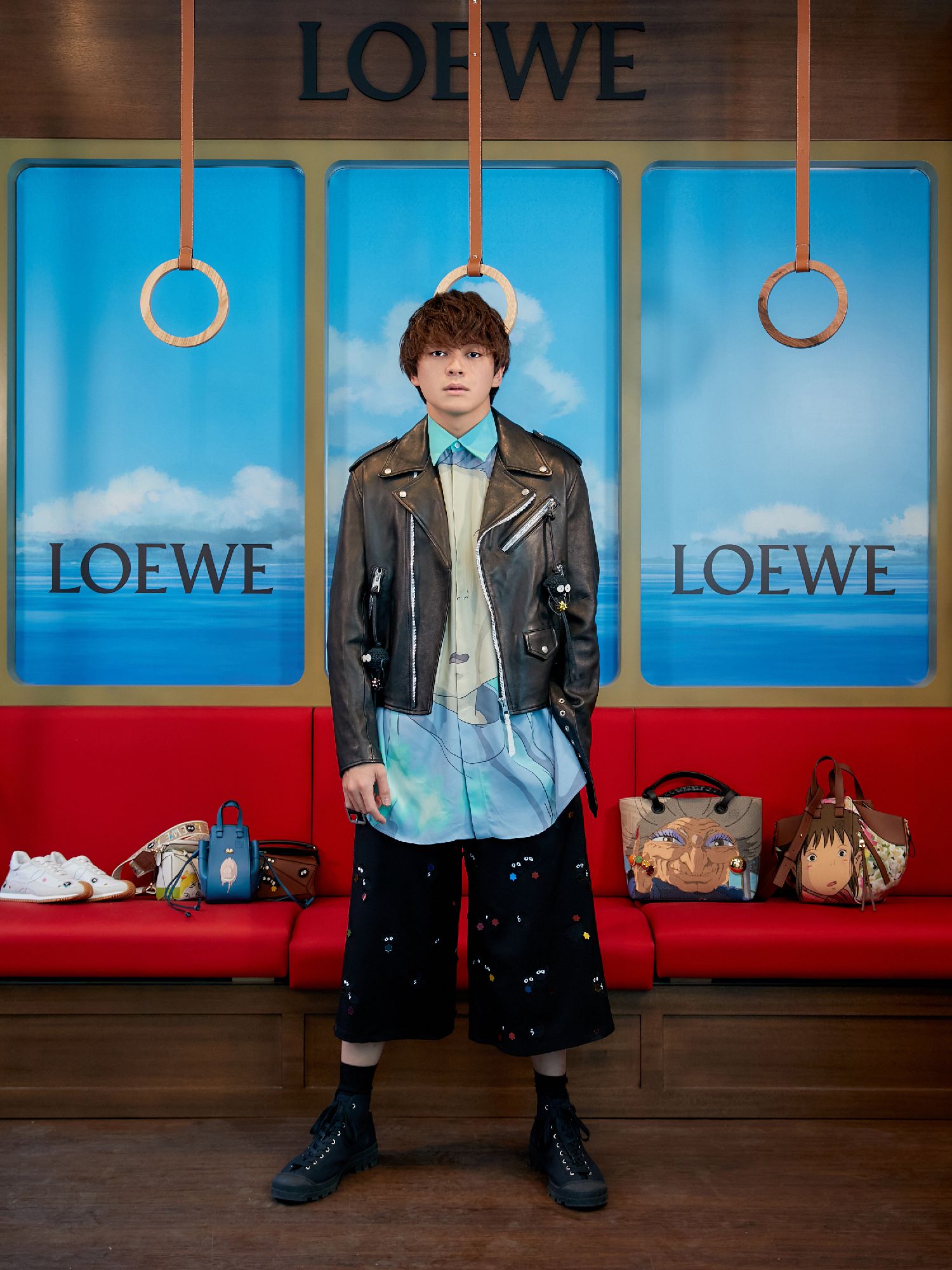 LOEWEロエベ×千と千尋の神隠しカオナシTシャツ - トップス