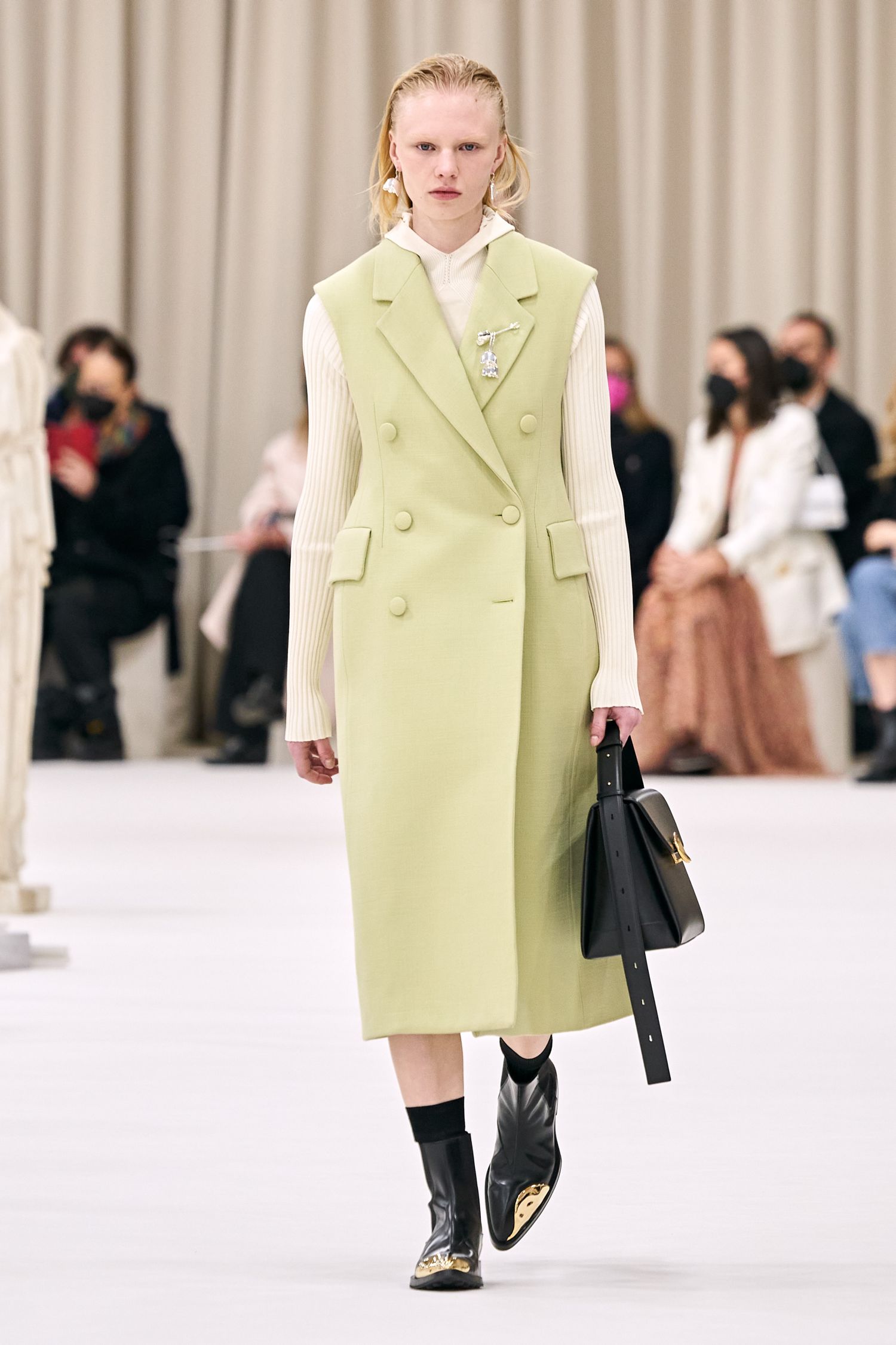 JIL SANDER（ジル サンダー）」、2022-23年秋冬コレクションを発表