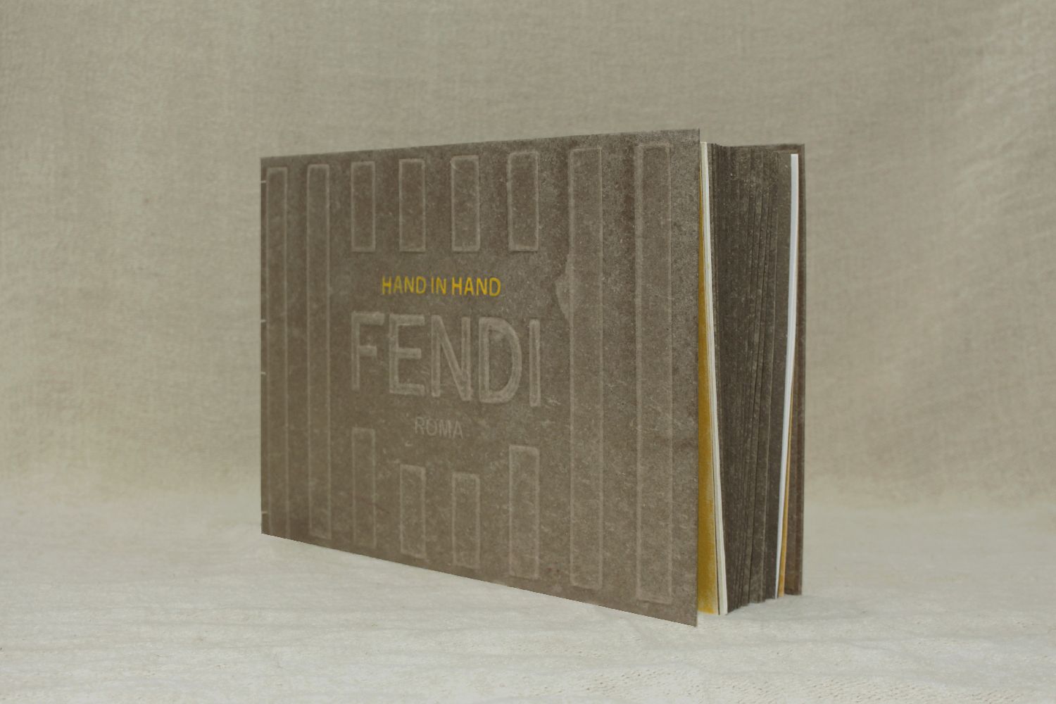 FENDI（フェンディ）」、職人の作品を収めた限定版書籍を発売 「ハンド