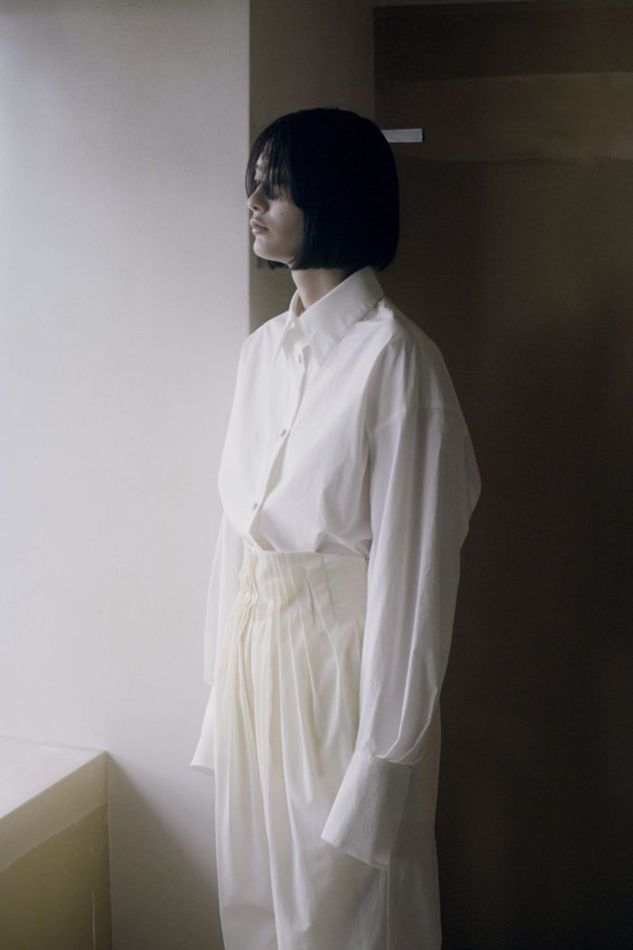 「Mame Kurogouchi（マメ クロゴウチ）」、2023年プレフォールコレクションを発表