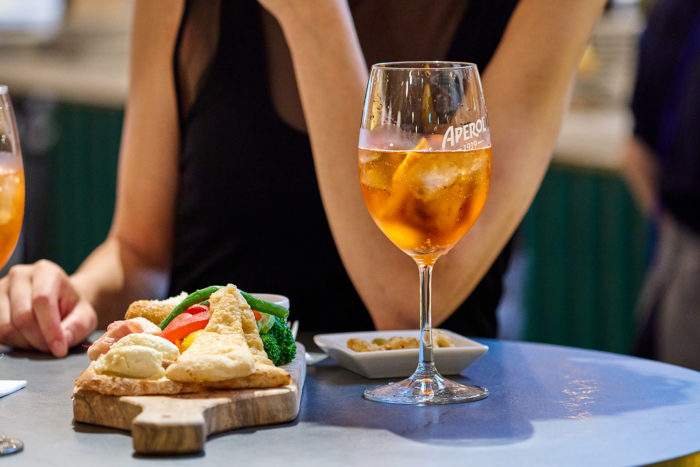 https://eataly.co.jp/pages/aperitivo