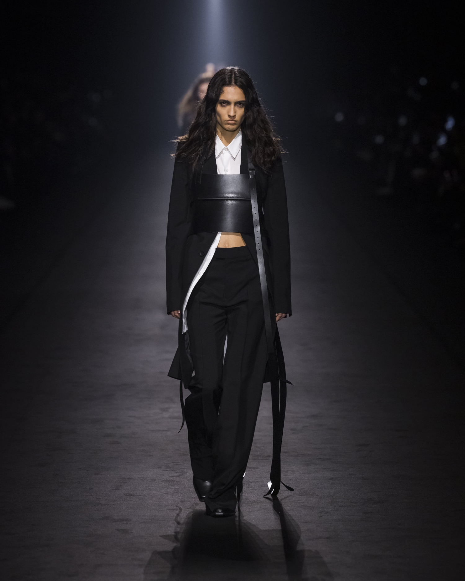 ANN DEMEULEMEESTER（アン ドゥムルメステール）」、2024年春夏