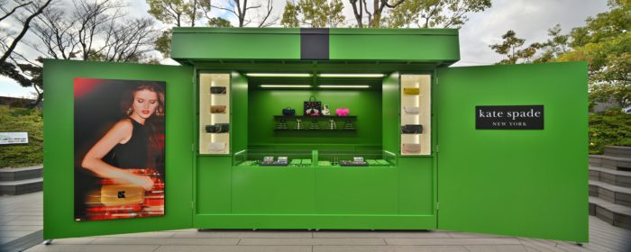 「Kate Spade New York（ケイト・スペード ニューヨーク）」、東急プラザ表参道原宿でギフトボックス型のポップアップショップ開催