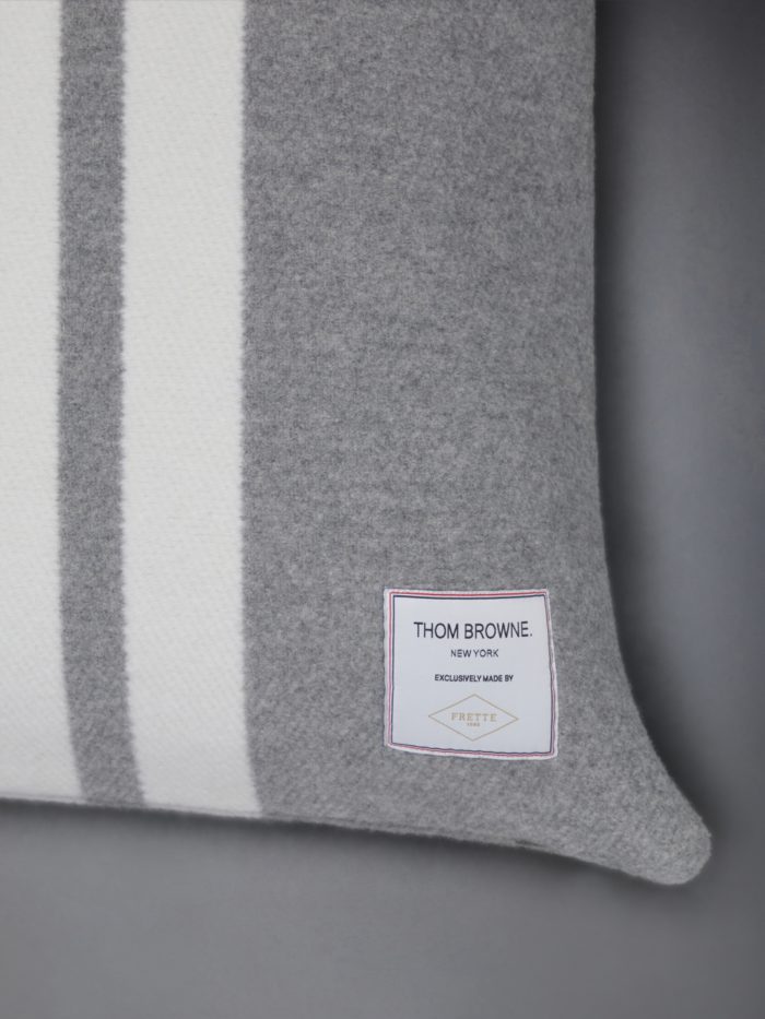 「THOM BROWNE（トム ブラウン）」、ブランド初のホームコレクション発売　アニマル・バッグのメイド・トゥ・オーダーも