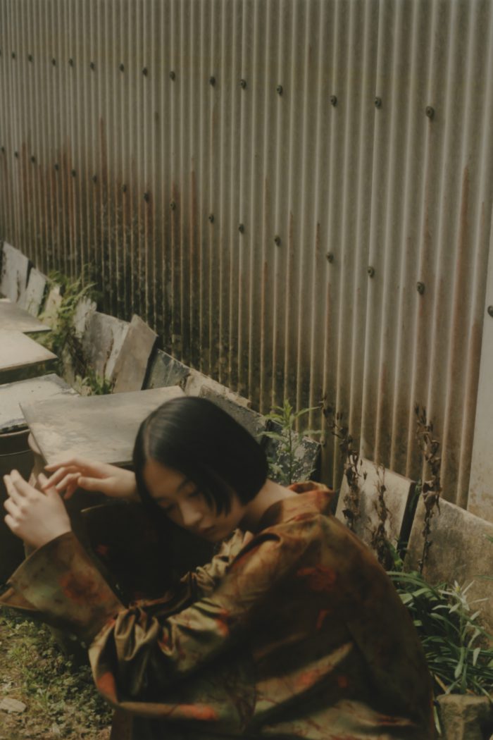 「Mame Kurogouchi（マメ クロゴウチ）」、2024-25年秋冬コレクション「Fragments」のキャンペーンを公開