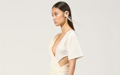 「Courrèges （クレージュ）」、2025年春夏コレクションを発表　ヘリテージを敬称　ミニマル＆センシュアルに