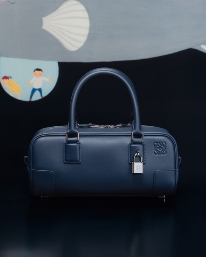 「LOEWE（ロエベ）、スナ・フジタと再コラボ　ホリデーコレクション発売