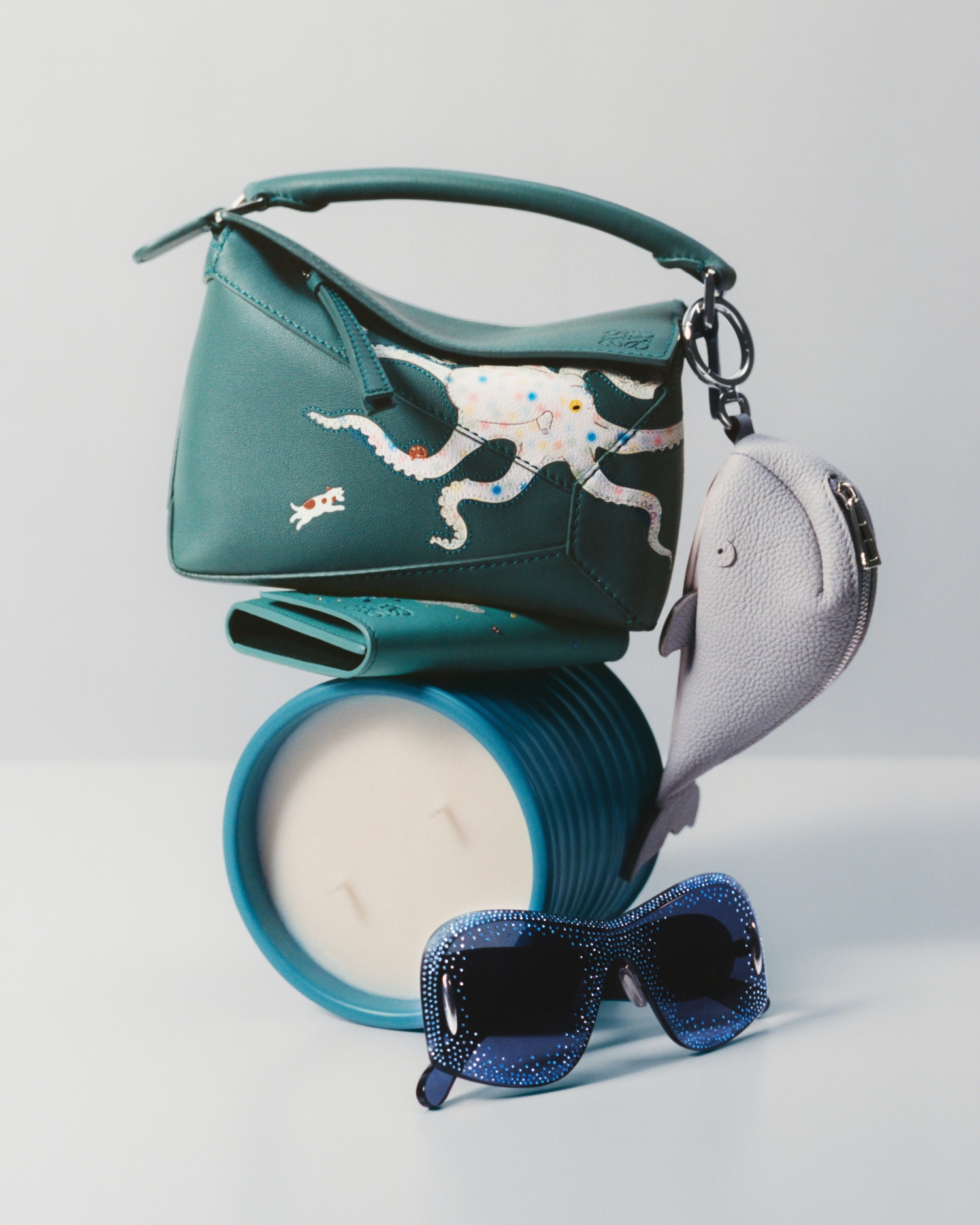 LOEWE（ロエベ）、スナ・フジタと再コラボ ホリデーコレクション発売