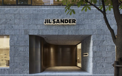 「JIL SANDER（ジル サンダー）」、銀座に最大規模の旗艦店をオープン　「銀」にちなんだコレクションも