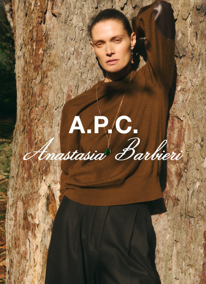 「A.P.C. ANASTASIA BARBIERI INTERACTION #26」を発売