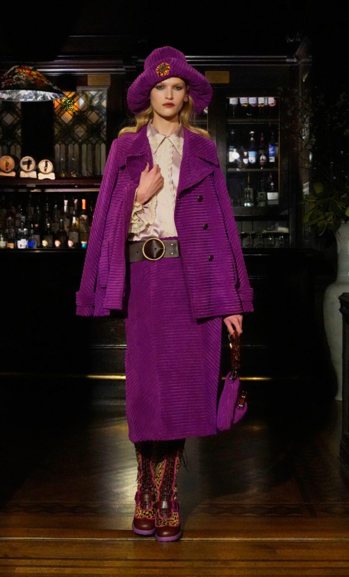 「ANNA SUI（アナ スイ）」、2025-26年秋冬コレクションを発表