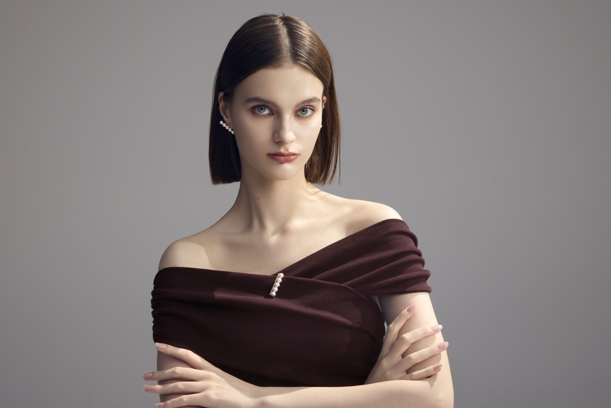 TASAKI、「balance」シリーズの新作ブローチ「バランス シグネチャー