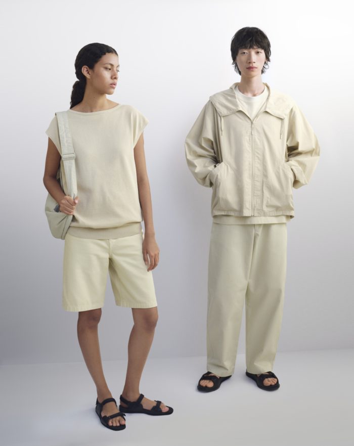 「Uniqlo U」、2025年春夏コレクションを発売、軽やかなレイヤードと柔らかなパステルカラー