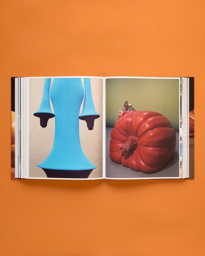 「LOEWE（ロエベ）」での10年間を収めた大判モノグラフ発売　ジョナサン・アンダーソン氏の仕事を記録