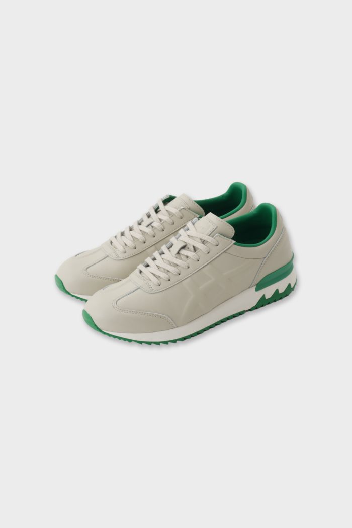  「CINOH（チノ）」、「Onitsuka Tiger（オニツカタイガー）」とのコラボスニーカー第4弾を発売