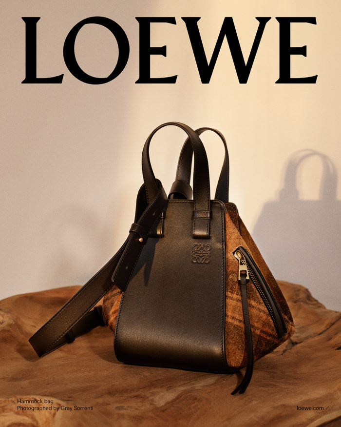 「LOEWE（ロエベ）」、2025年秋冬プレコレクションのキャンペーンを公開　シグネチャーバッグに新たな色・素材