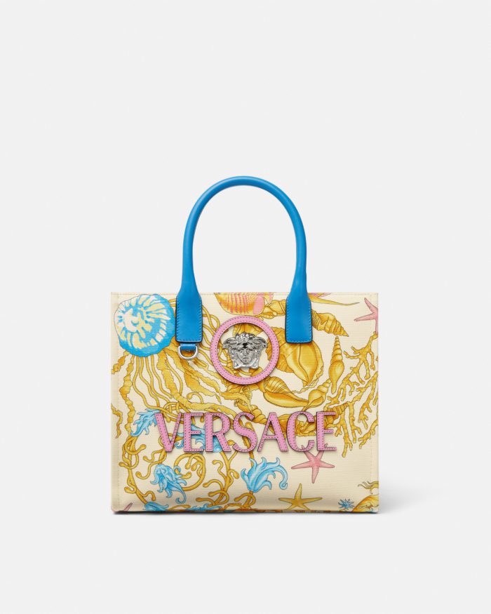 「VERSACE（ヴェルサーチェ）」、銀座三越本館でウィメンズバッグのポップアップ開催