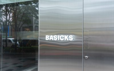 「BASICKS(ベーシックス)」、東京・表参道に初のフラッグシップストアをオープン