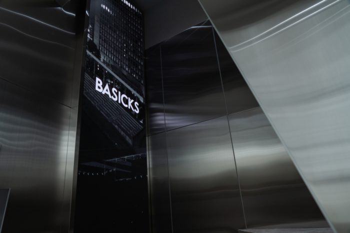「BASICKS(ベーシックス)」、東京・表参道にフラッグシップストアをオープン　