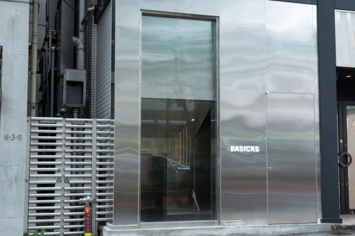 「BASICKS(ベーシックス)」、東京・表参道にフラッグシップストアをオープン　