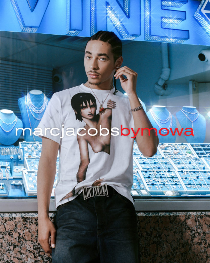 「MARC JACOBS（マーク ジェイコブス）」、「MOWALOLA （モワローラ）」と組んだ新コレクションを発売