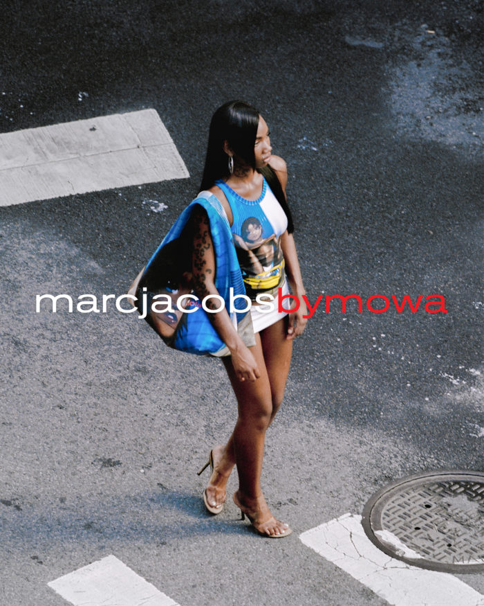 「MARC JACOBS（マーク ジェイコブス）」、「MOWALOLA （モワローラ）」と組んだ新コレクションを発売
