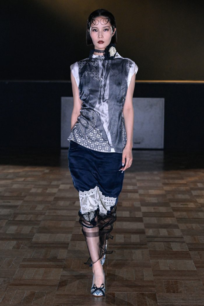 「YUEQI QI（ユェチ・チ）」、2026年春夏コレクションを発表　