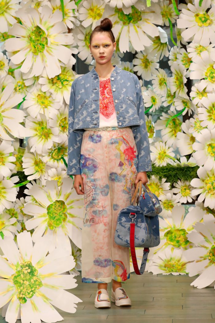 「TSUMORI CHISATO（ツモリチサト）」、2026年春夏コレクションを発表