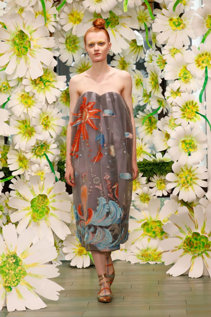 「TSUMORI CHISATO（ツモリチサト）」、2026年春夏コレクションを発表