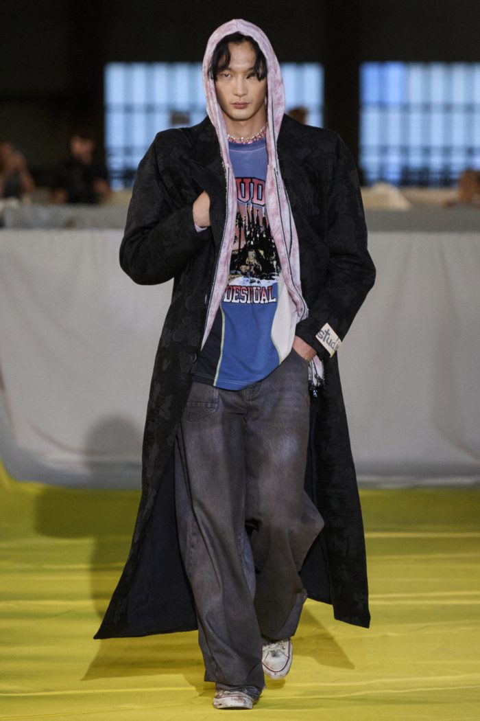 デシグアル、プレミアムライン「Desigual Studio（デシグアル スタジオ）」、2025-26年秋冬コレクションを発表　