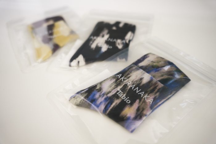 「Tabio（タビオ）」と「AKIRANAKA（アキラナカ）」のグラフィックソックス発売　足元にアート感漂う