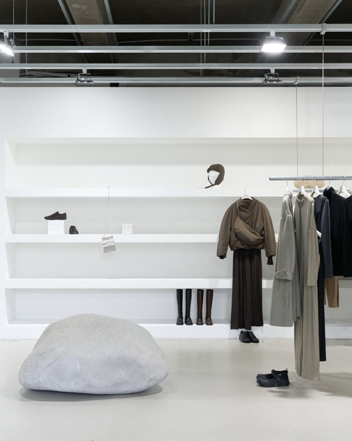 韓国発ブランド「AMOMENTO(アモーメント)」、東京・表参道にフラッグシップストアをオープン