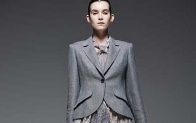 「JU ASHIDA（ジュン アシダ）」、2026年春夏コレクションを発表　伝統と革新、静と動が響き合う