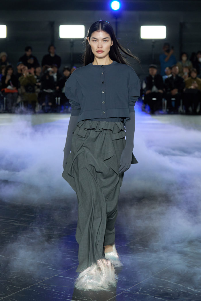 「EENFÖLD（エンフォルド）」、2026年春夏コレクションを発表