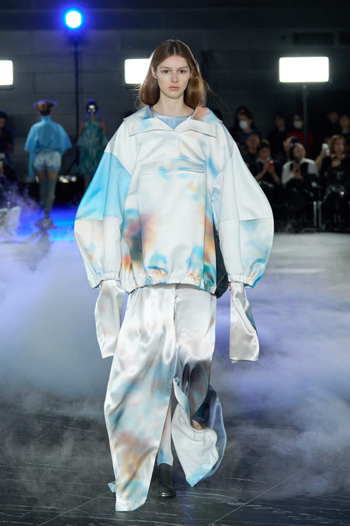 「EENFÖLD（エンフォルド）」、2026年春夏コレクションを発表